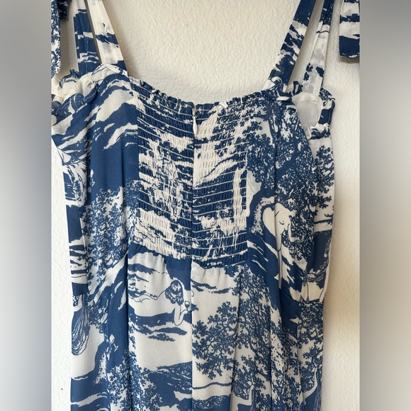 Blue & White Chinoiserie Patterned Dress by Reformation - Picture 9 of 12
